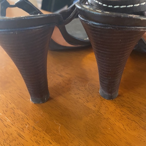 COLE HAAN Sz 8 1/2  Heel Sandals Brown EUC - Picture 8 of 10